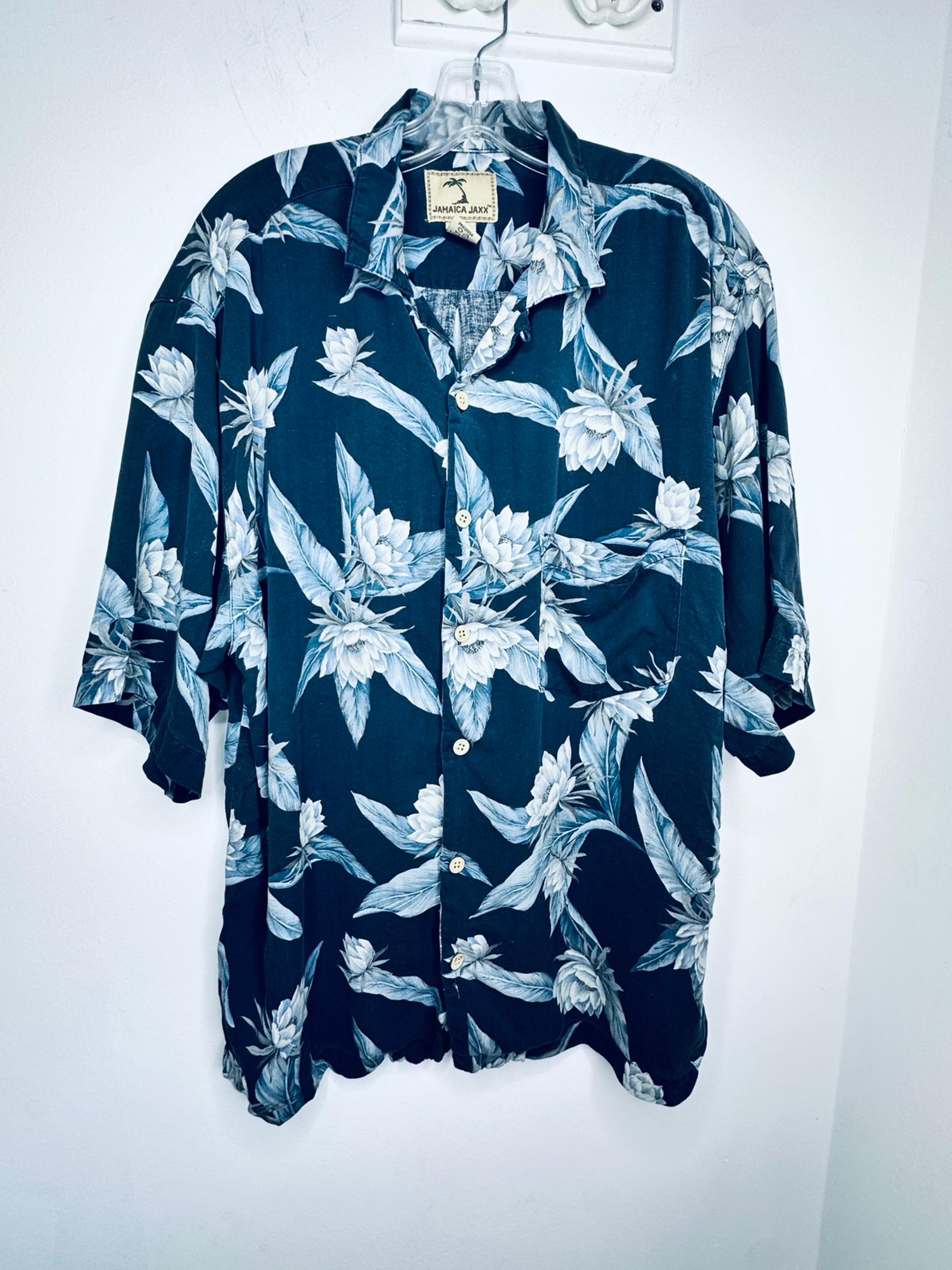Jamaica JAXX 100% Silk Shirt M Blue Floral Aloha Camp Button Front Pocket VTG