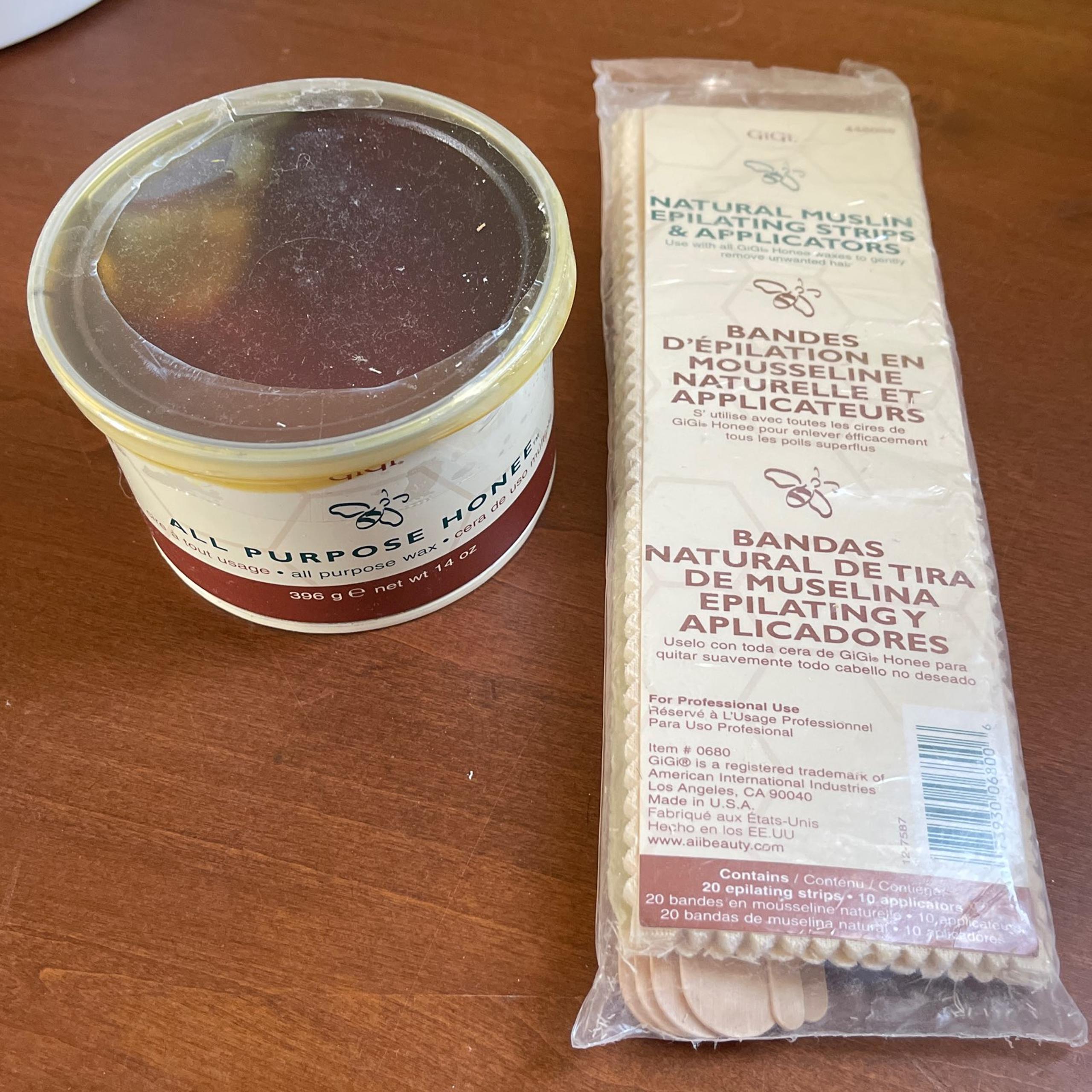 GiGi All Purpose Honey Wax $ Stips/Applicator