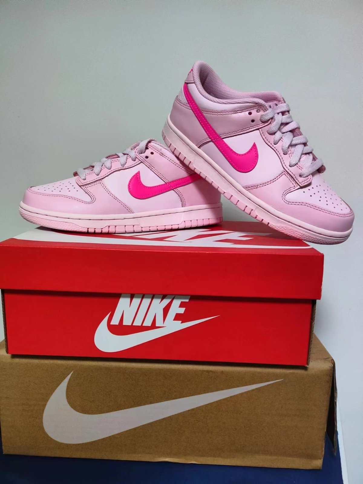 Nike Dunk Low triple pink women's EU40