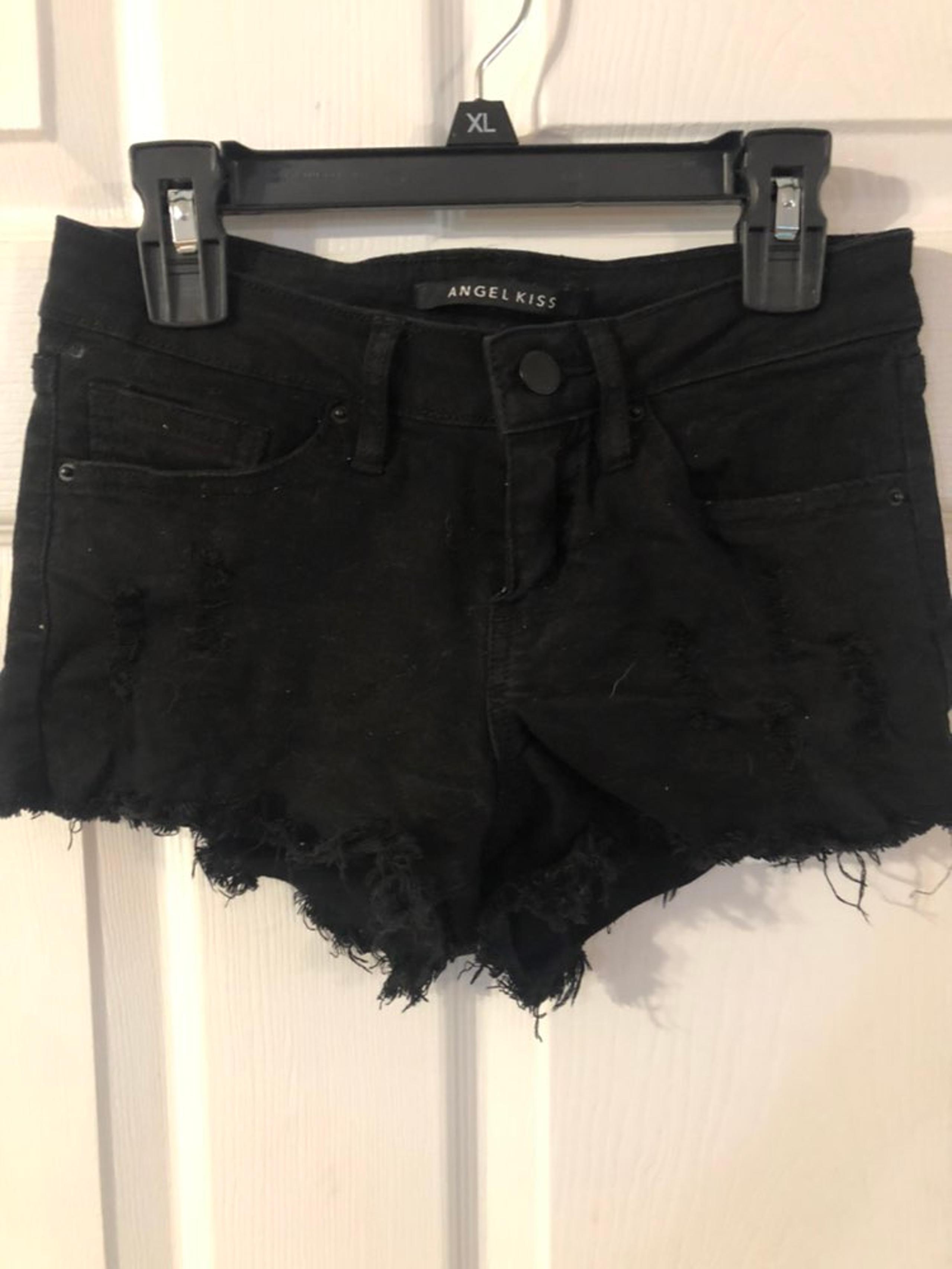Angel Kiss Shorts Size 0