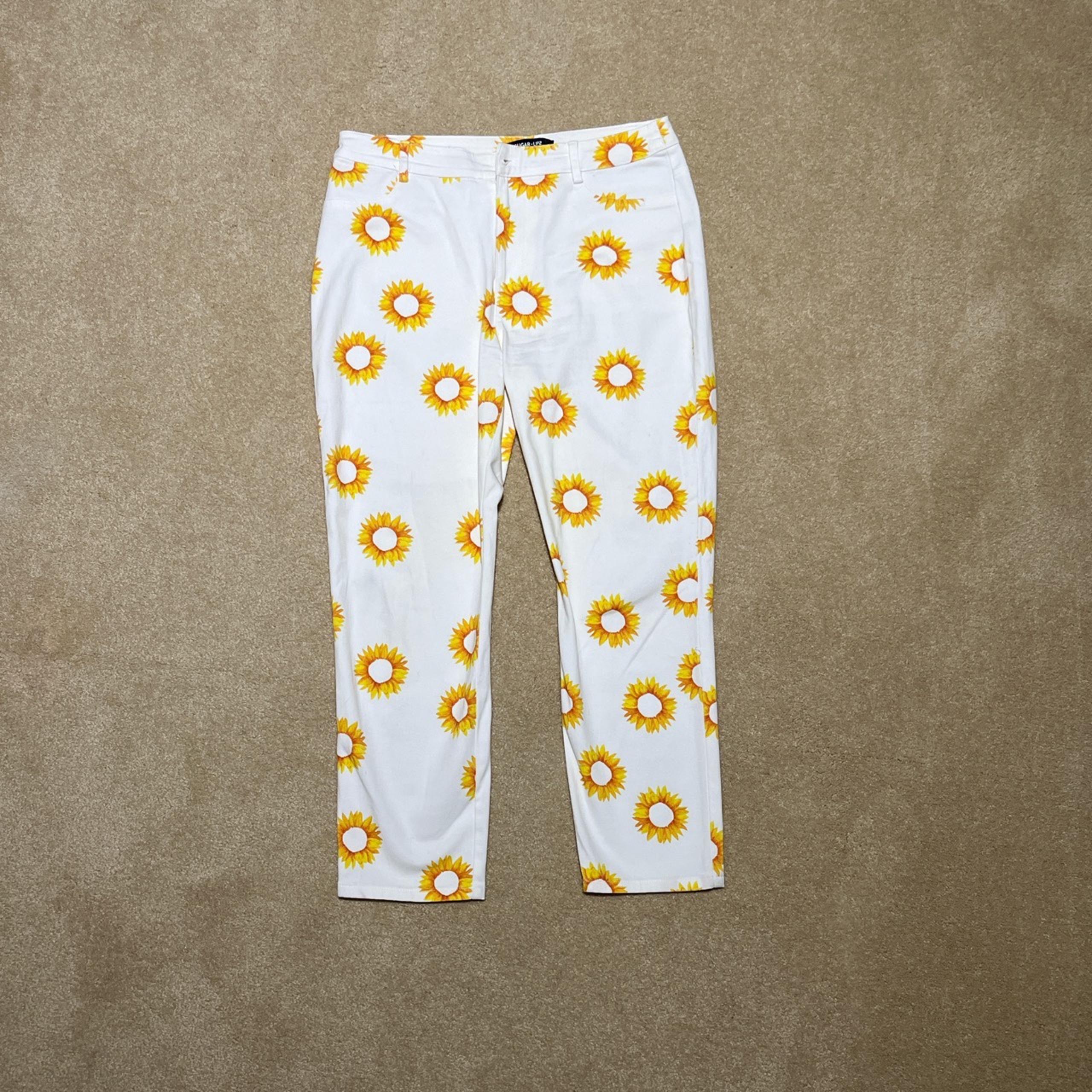 Divine Rights of Denim Sunflower Capri Pants