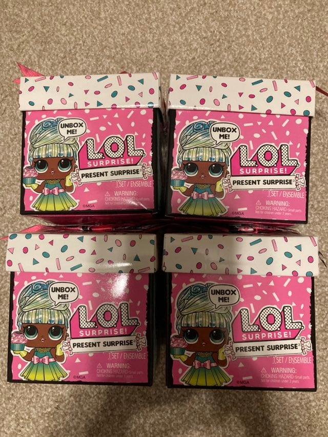 LOL Surprise Present