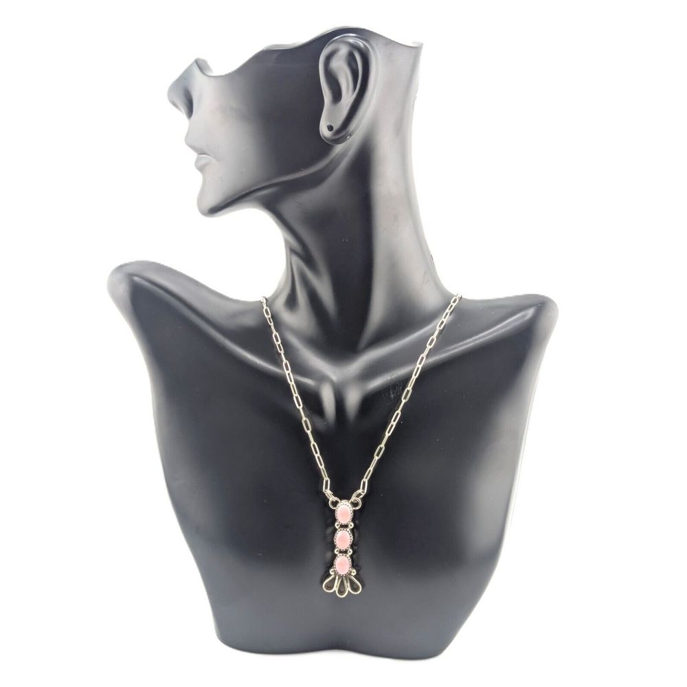 Genuine Native American Jewelry Navajo Necklace Pink Conch Shell Silver ***