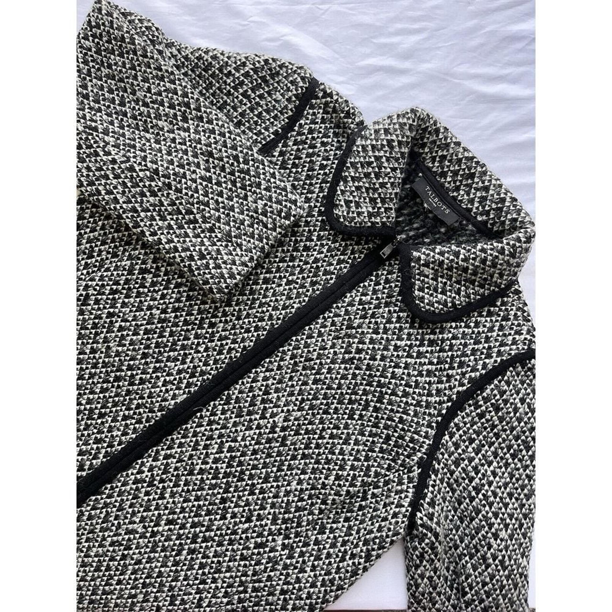 Talbots Womens Sweater Jacket Large tweed Black White Wool Blend Coat L