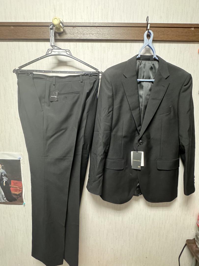 Christian Dior business suit, black, and shirt.