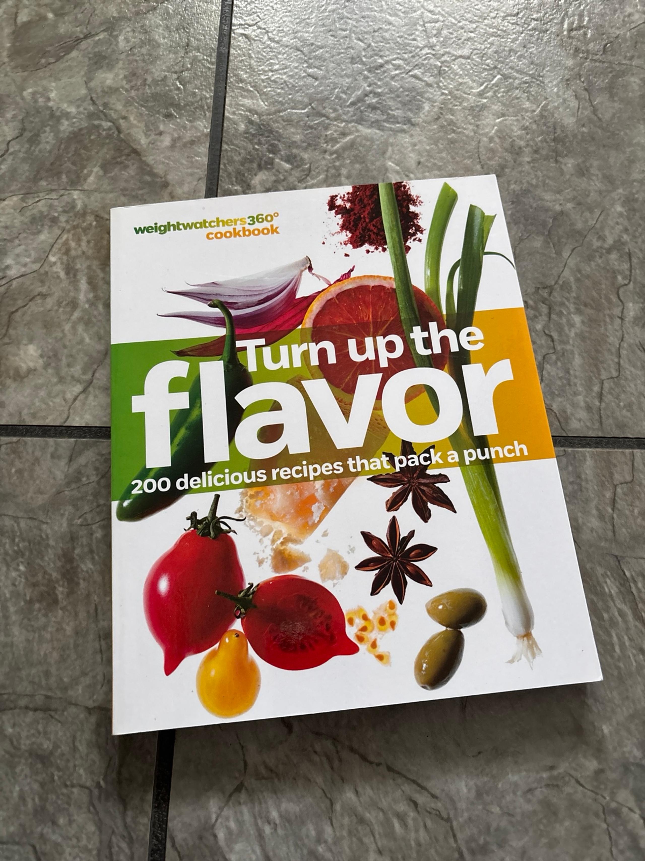 Weight Watchers Turn Up the Flavor Cookbook SC