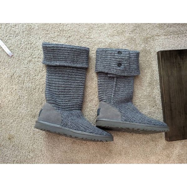 Ugg classic cardy boot knit grey pull on sz 9 euc