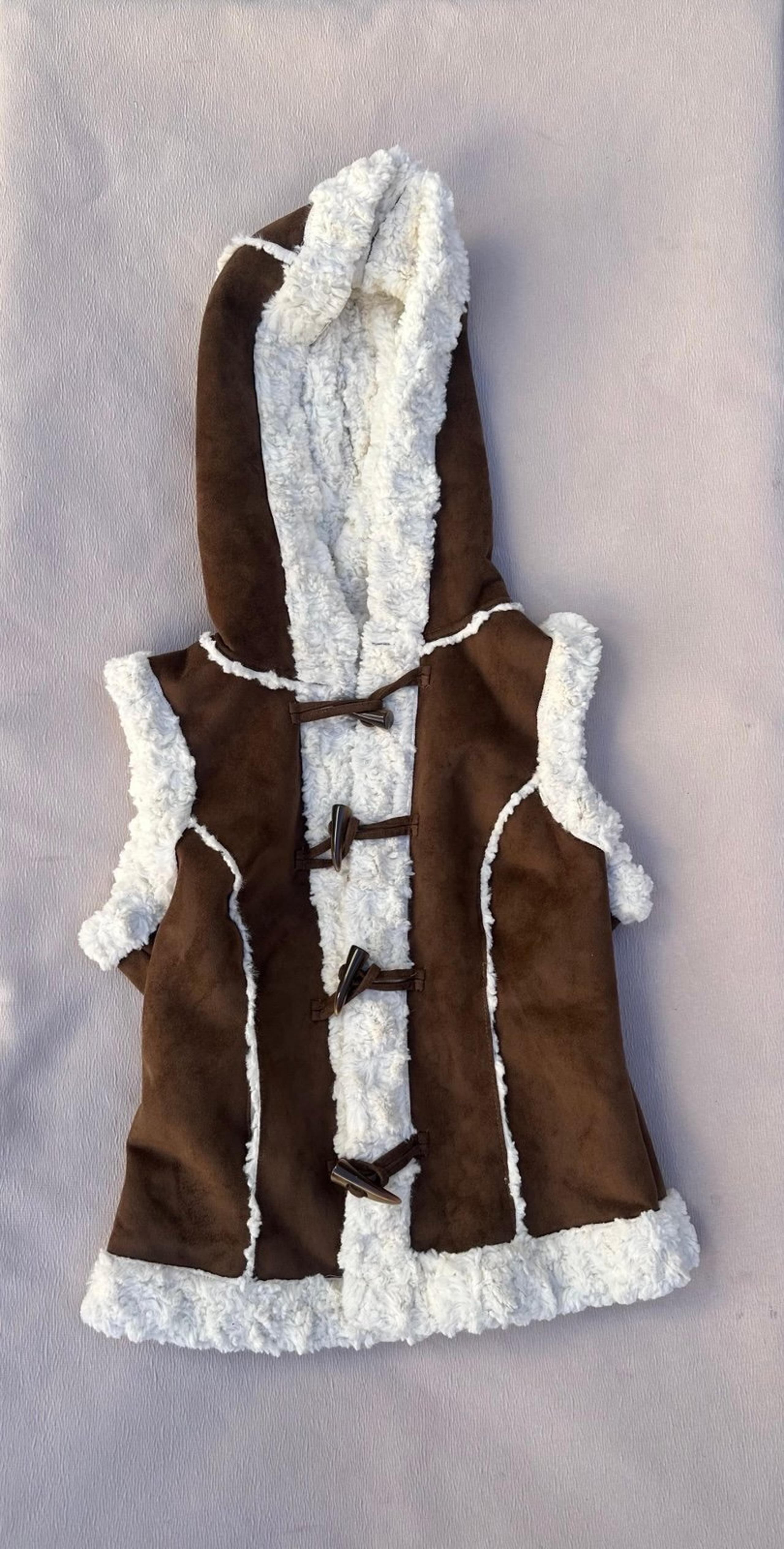 Guess fur vest y2k size small