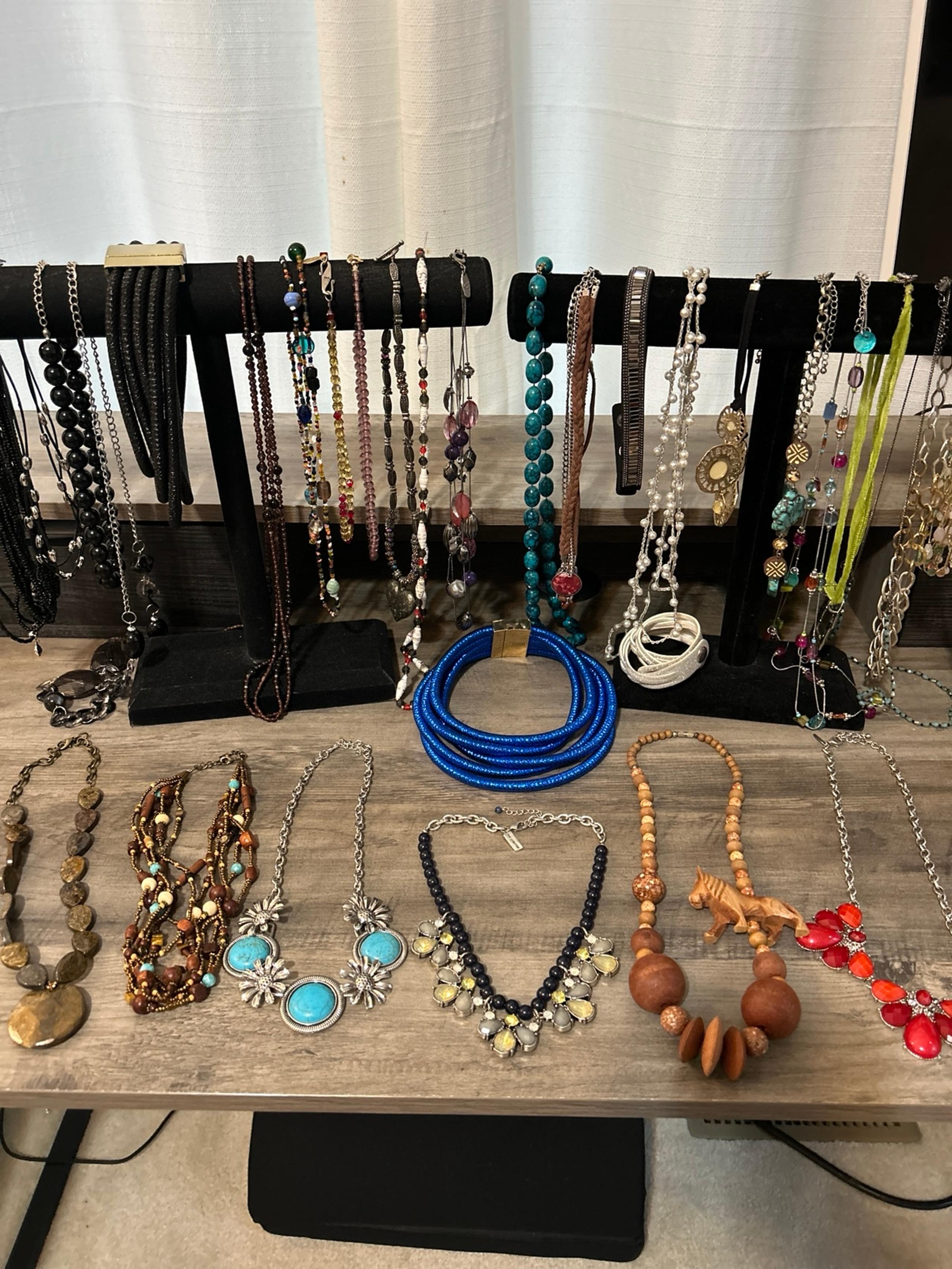 Huge Lot of Necklaces!  Lot#1  Blue Black Brown red gold silver tone Wood