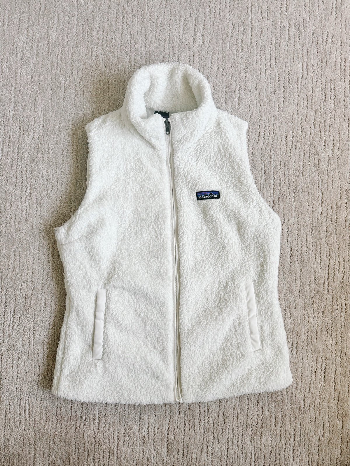 Patagonia Women's Los Gatos Fleece Vest White Sz M
