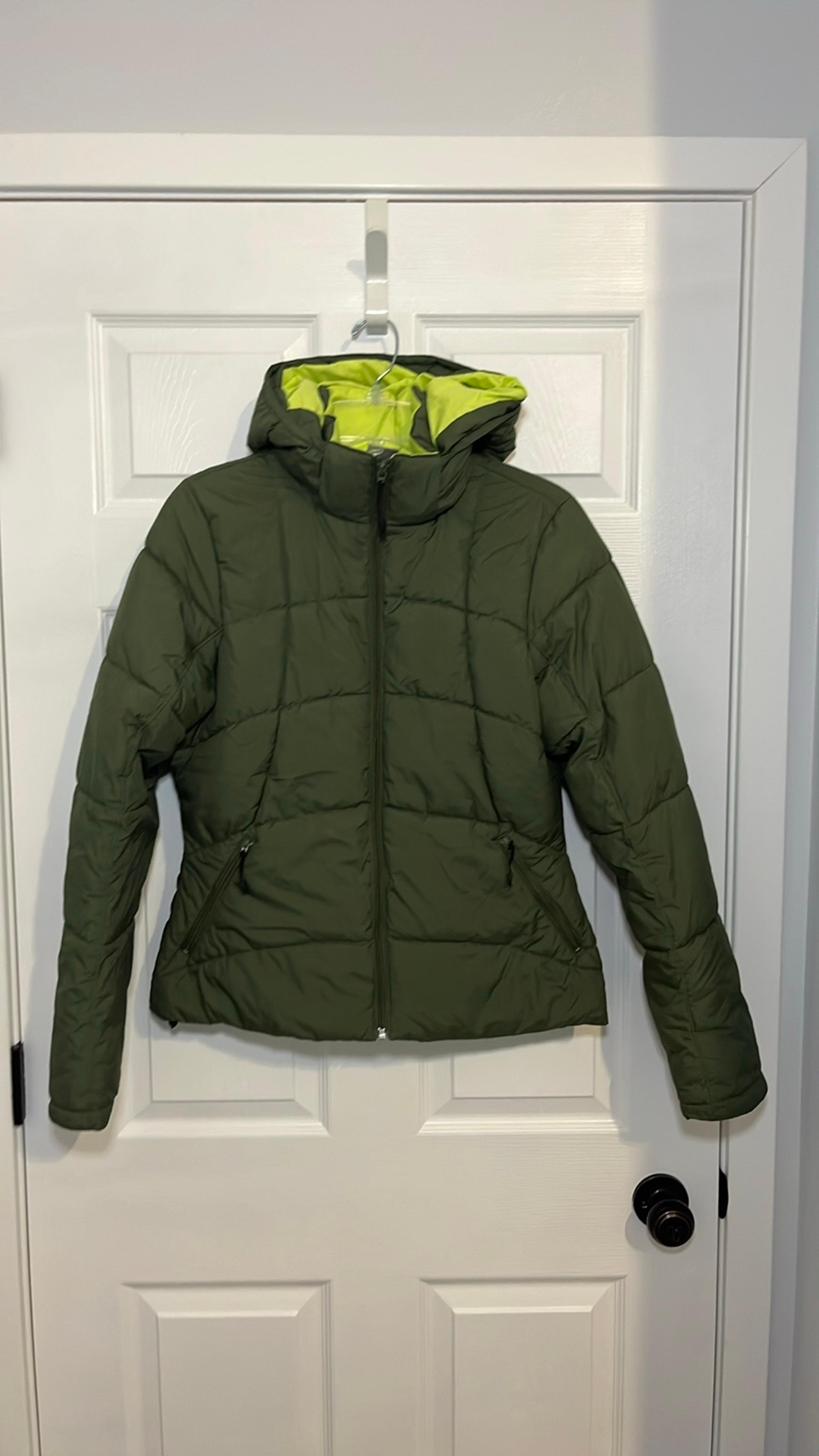 C9 by Champion Green Hooded Coat. Unique and cozy warm! Green color with bright