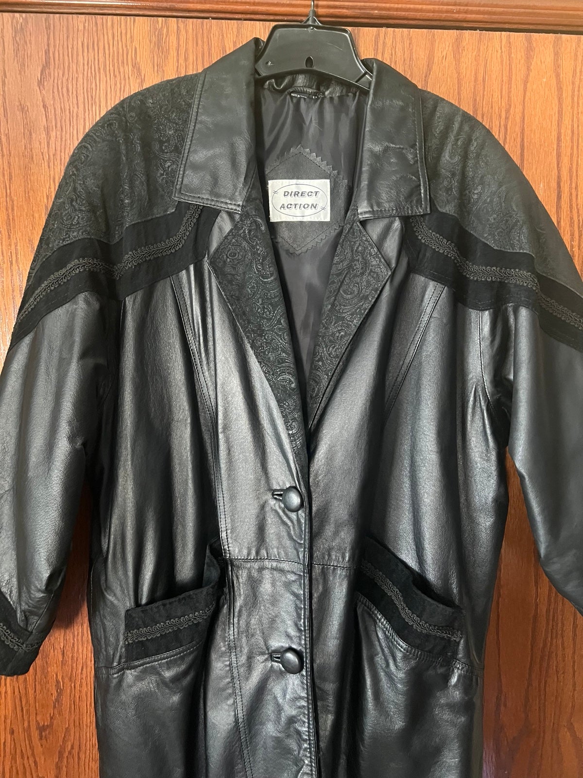 Vtg. DIRECT ACTION Sz-M Black Leather Pre-owned