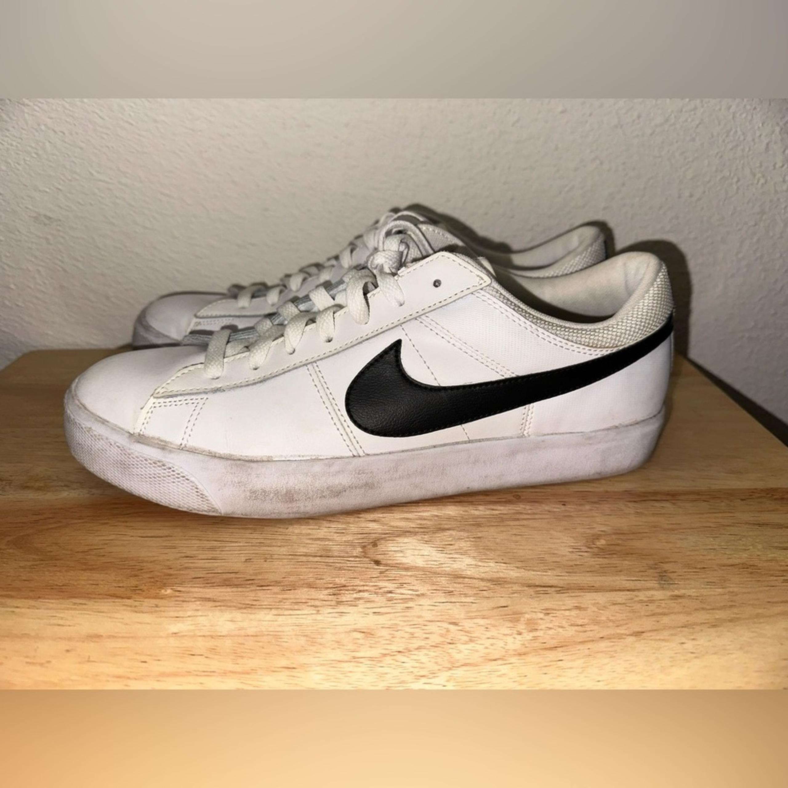 Nike Men's Match Supreme Casual Shoes - White and Black Sneakers, Size 10.5