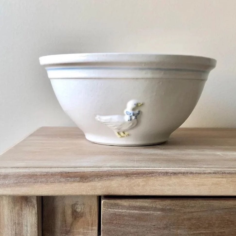 Vintage McCoy Goose Country Farmhouse Large White Ceramic Serving Mixing Bowl