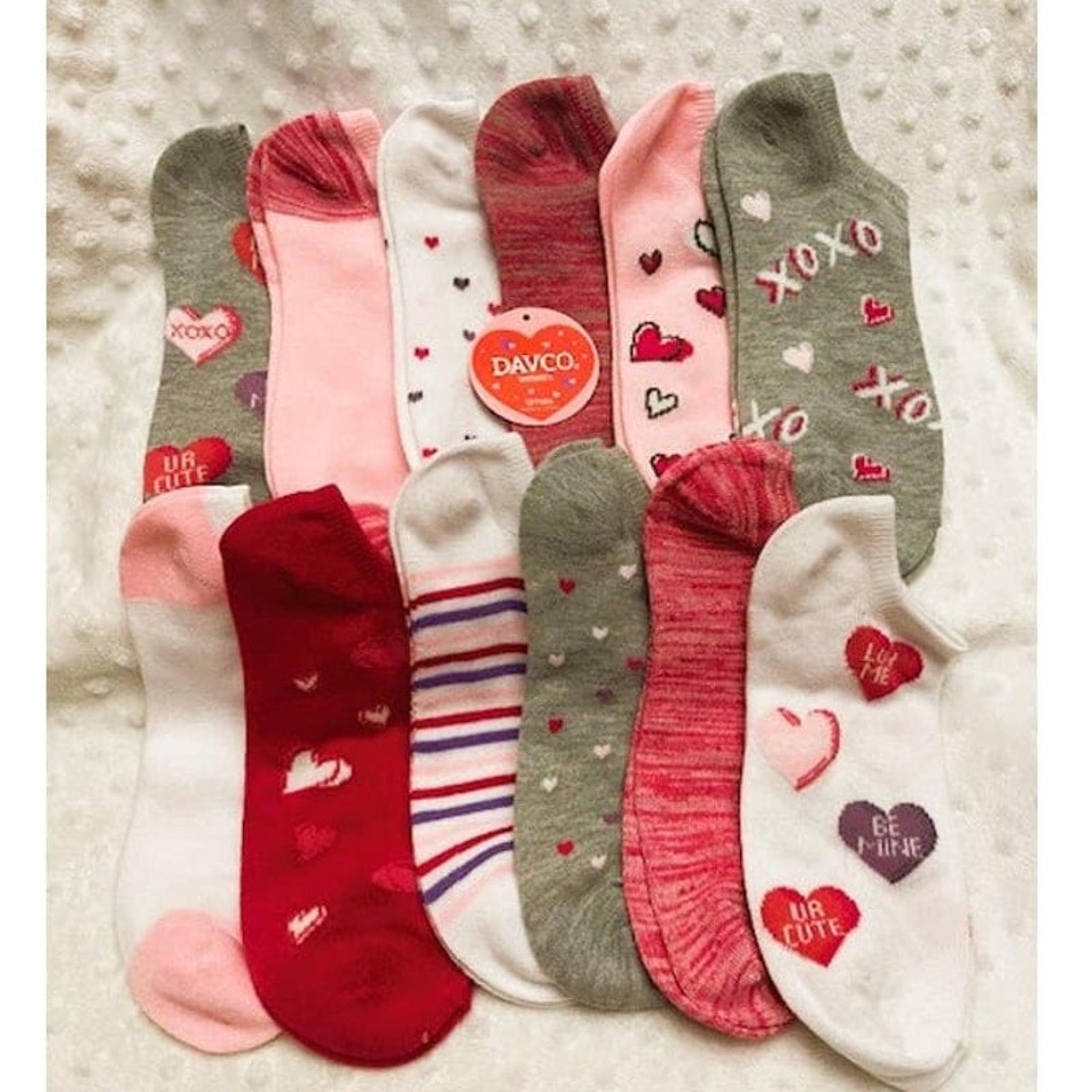 Women's Valentine's Hearts & Stripes 12pk Low Ankle Socks-NEW