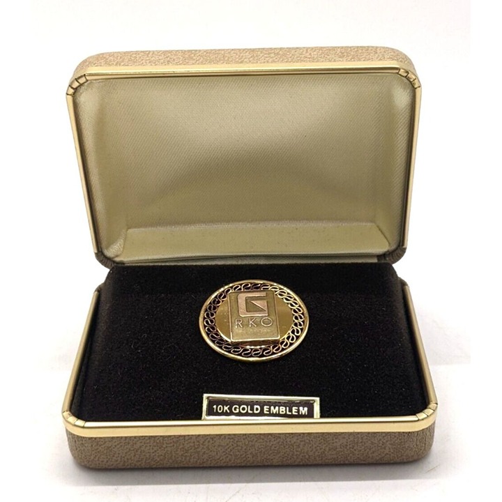 RKO Service Award Pin Pendant 10k Yellow Gold with Box Round Emblem 6 grams