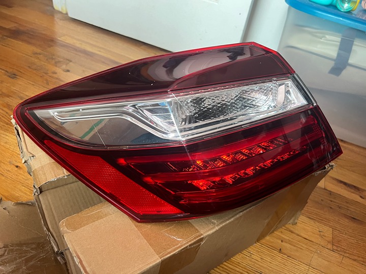 2016-2017 Replacement Left Outer Driver Tail Light For Honda Accord 4dr W/ Bulb