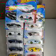 Hot wheels ford GT40 lot