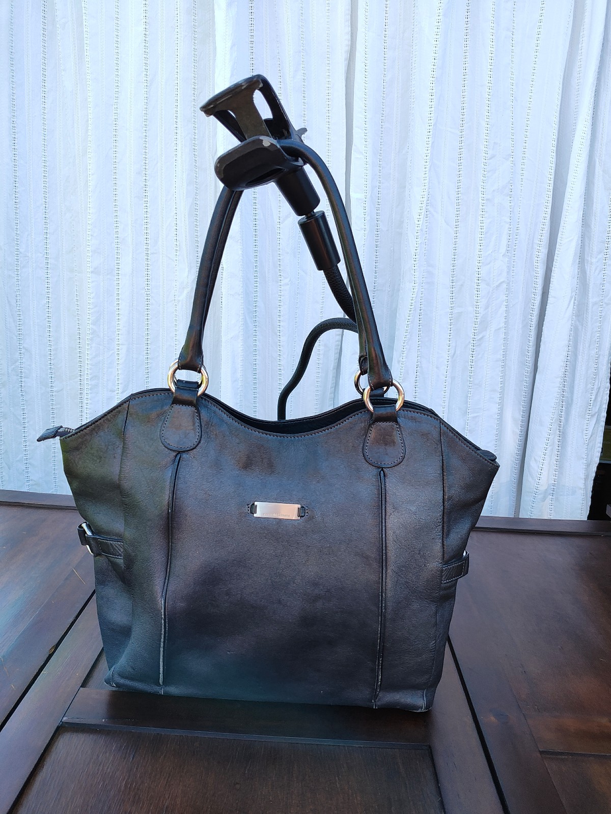Gorgeous black leather shoulder bag by LODIS