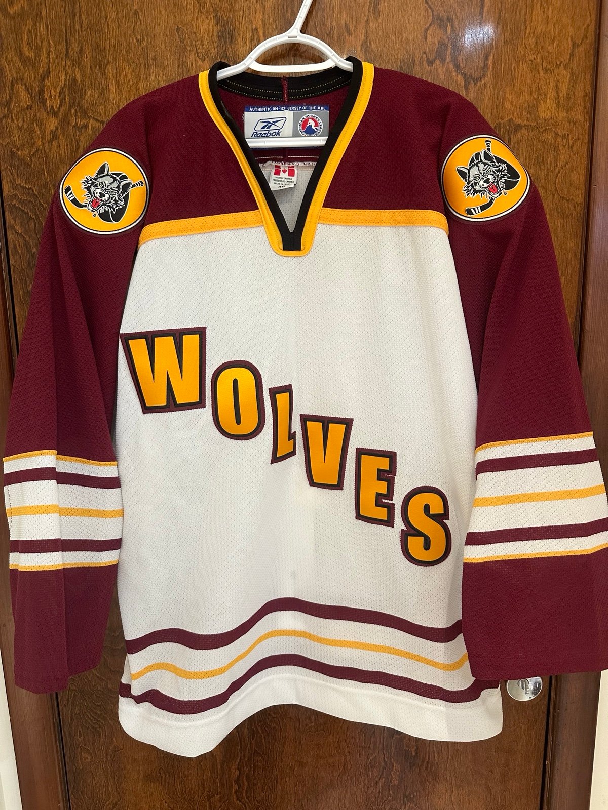 Chicago Wolves Reebok 6100 On Ice Alternate Jersey (46)