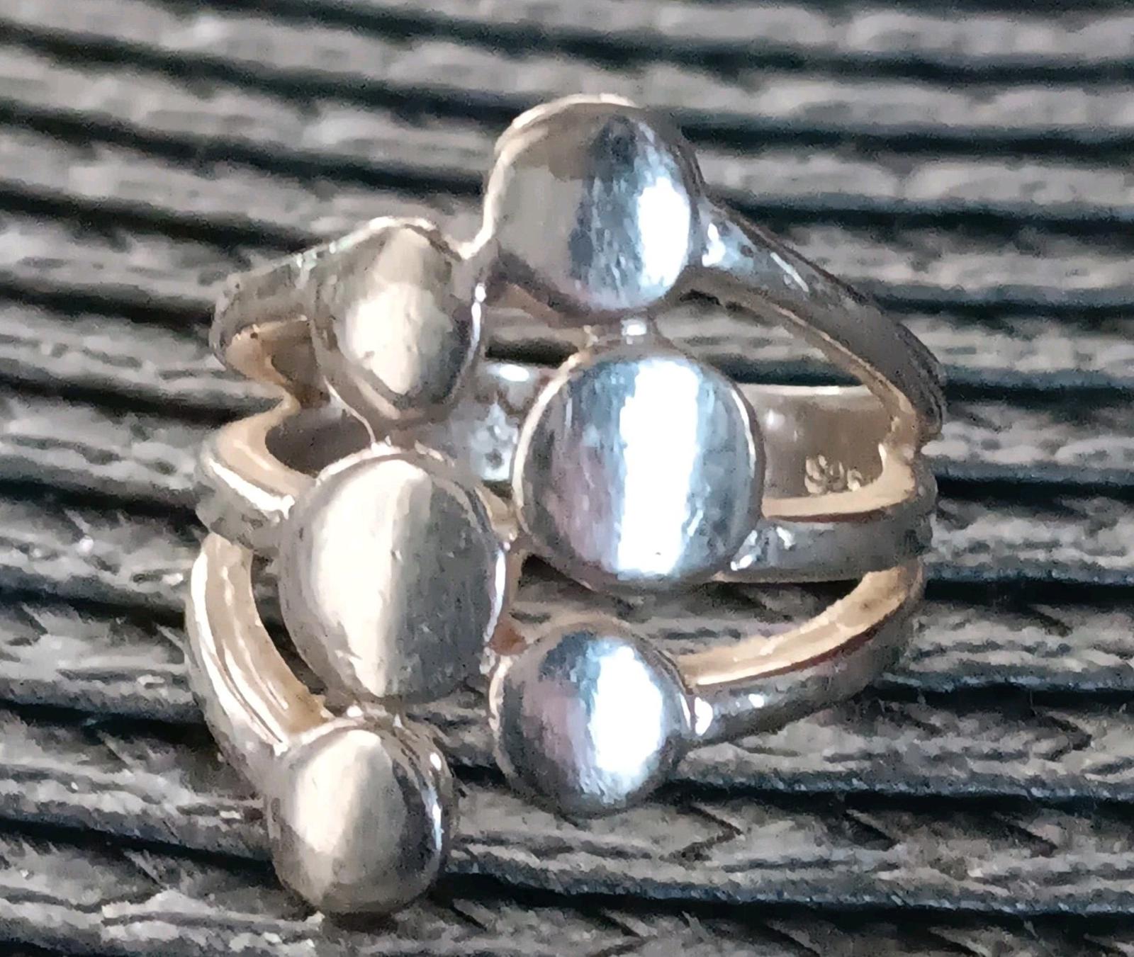 Sterling Silver Sculptural Ring, 925. Size: 6 3/4