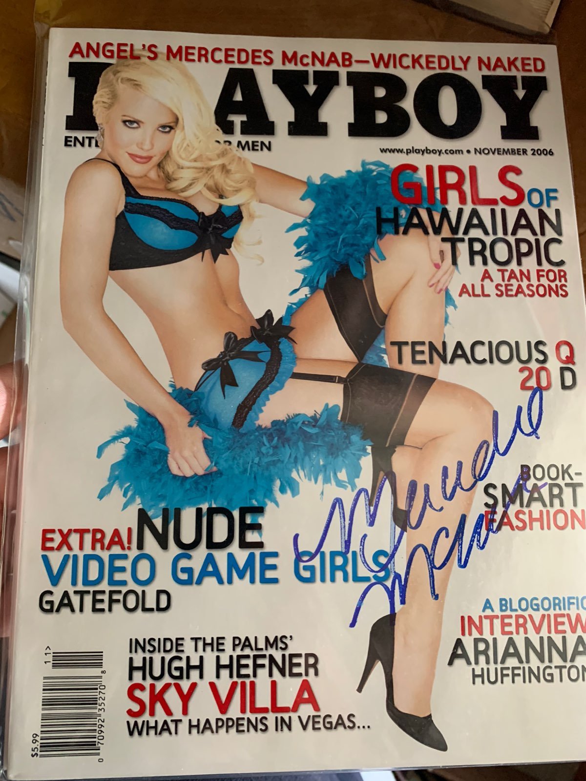 MERCEDES MCNABB SIGNED MAGAZINE