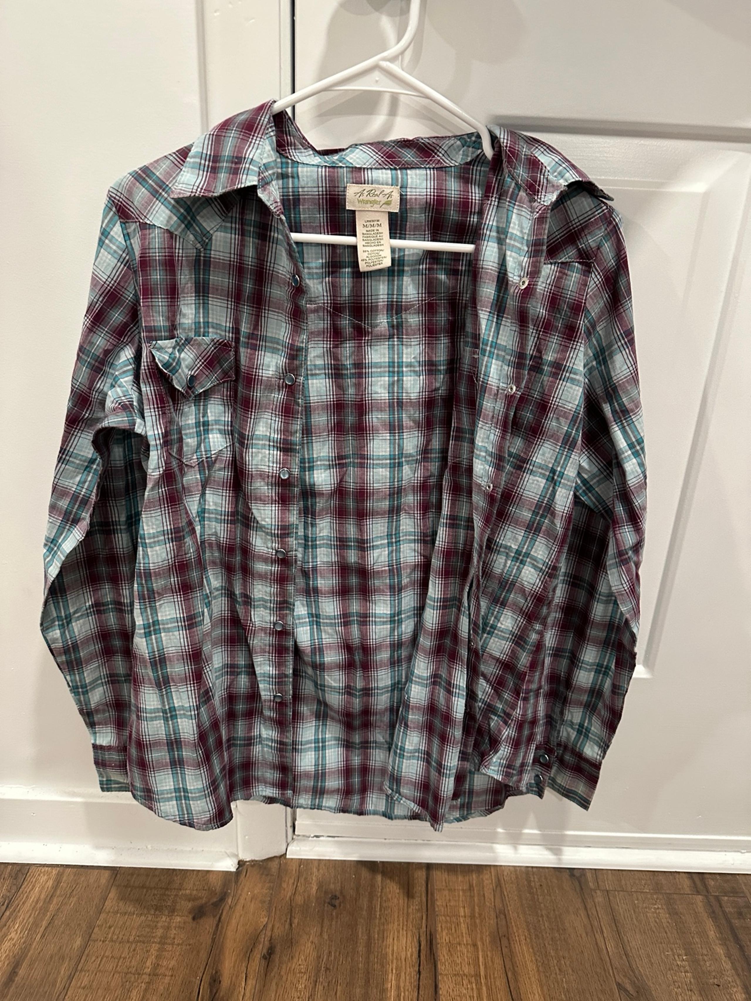 Women’s wrangler button down shirt