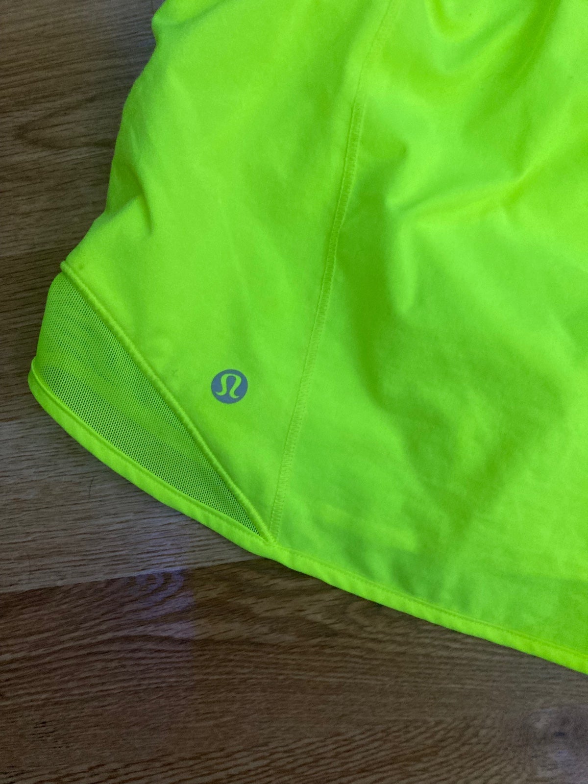 Highlight Yellow Lululemon Hotty Hoy High Rise 2.5