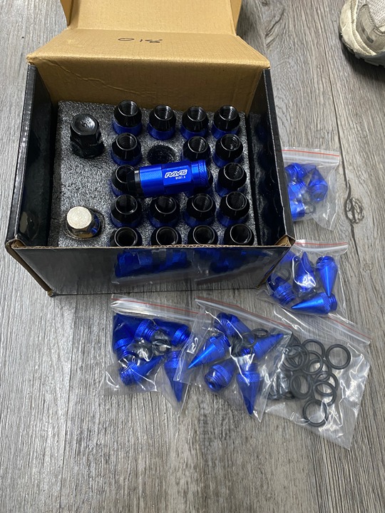 Rays blue spike lug nuts JDM 12x1.5 new