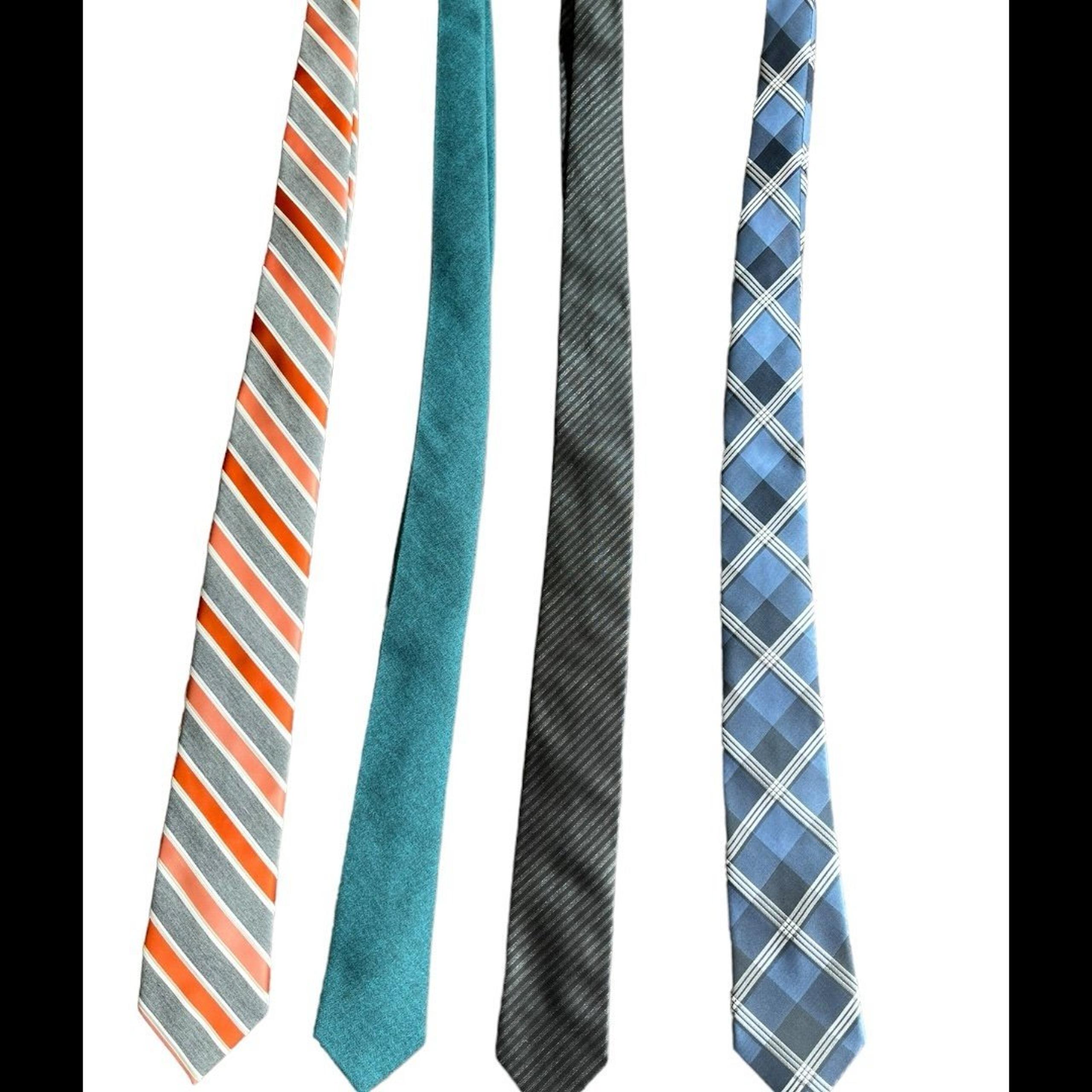 Variety bundle of 4 ties