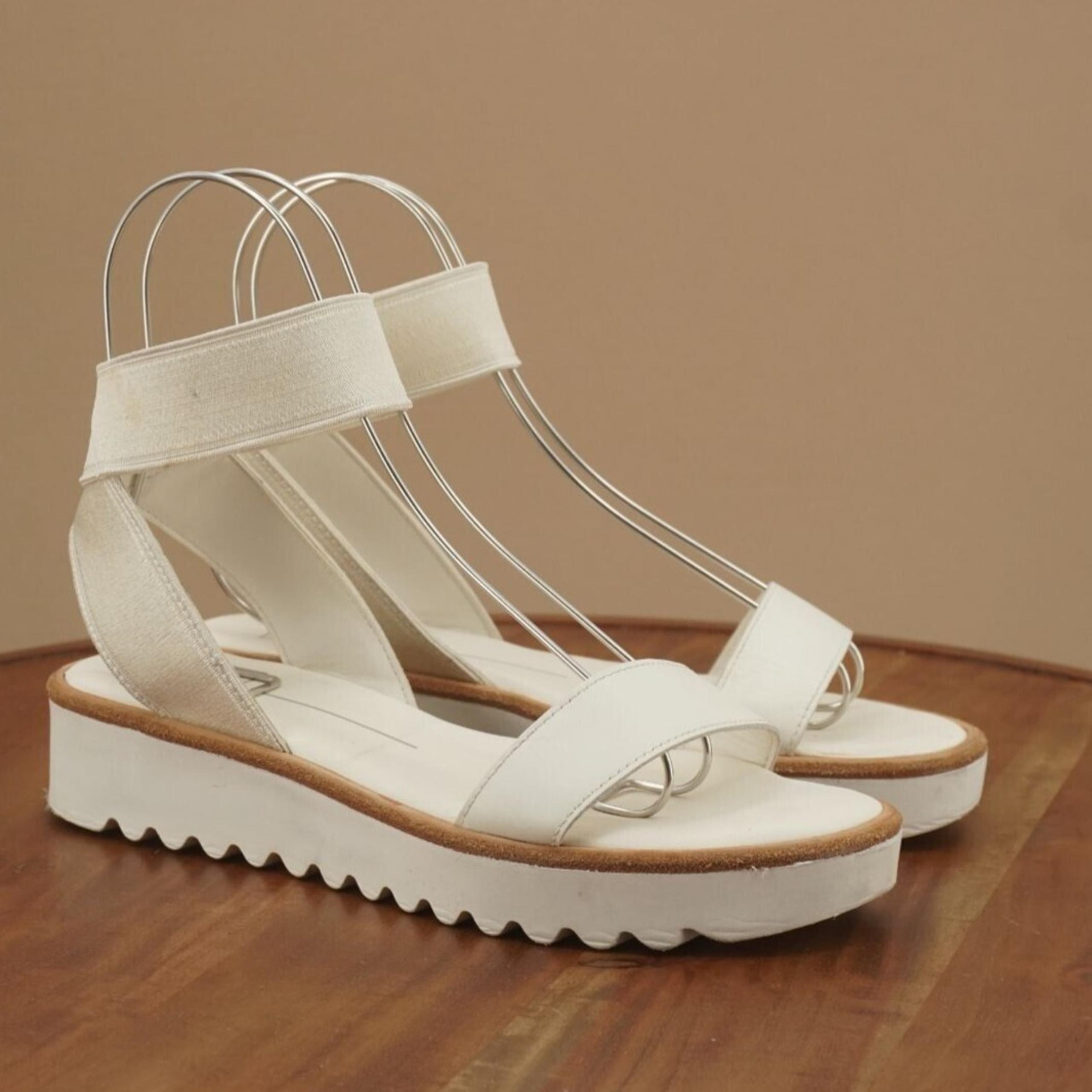 Dolce Vita Womens Franz White Elastic Ankle Strap Wedge Sandals Size 9.5