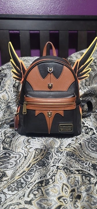 Loungefly overwatch shop mercy mini backpack