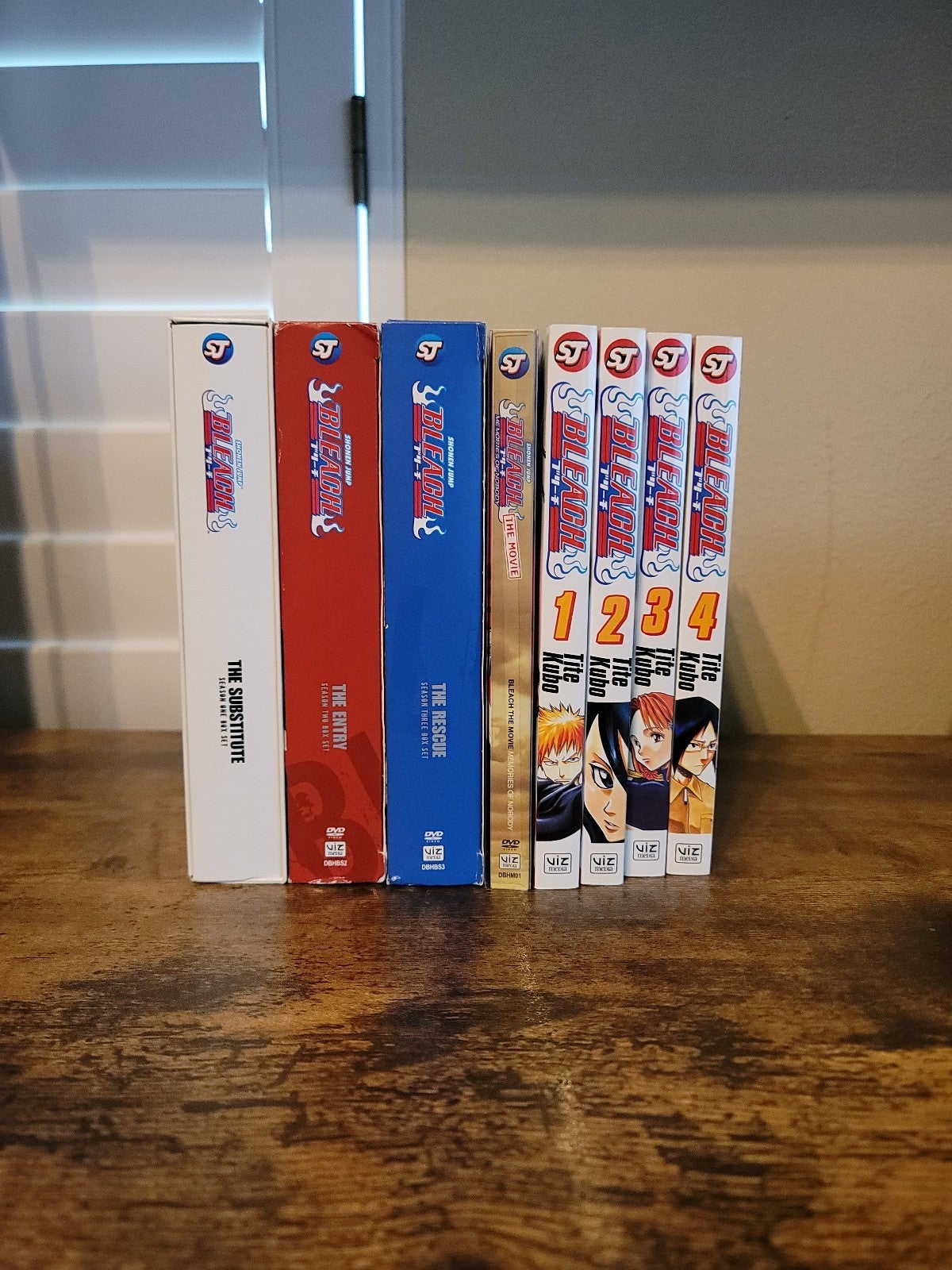Bleach DVD and Manga Set