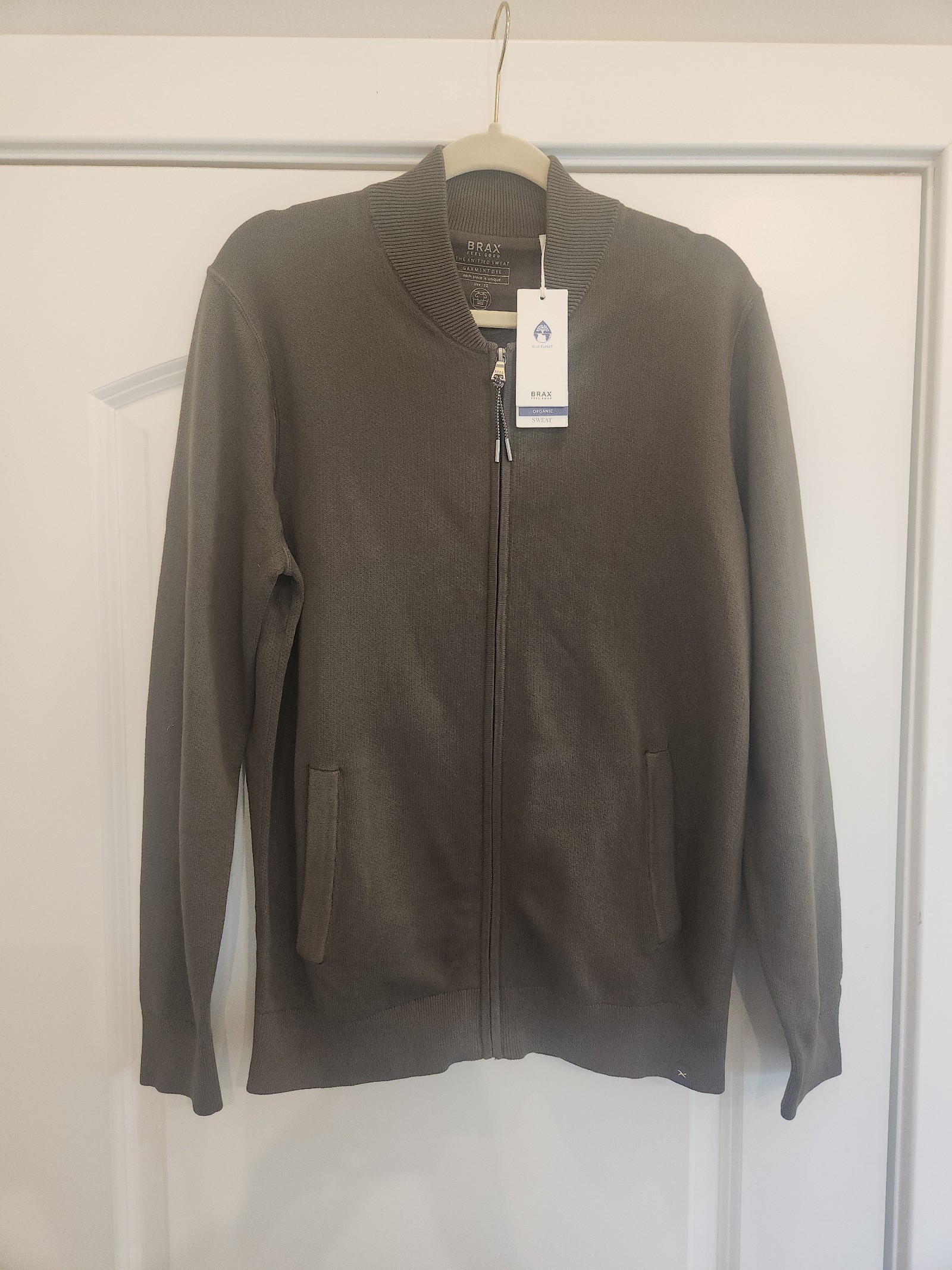New with Tags! Men's BRAX full zip. Hunter Green Color.