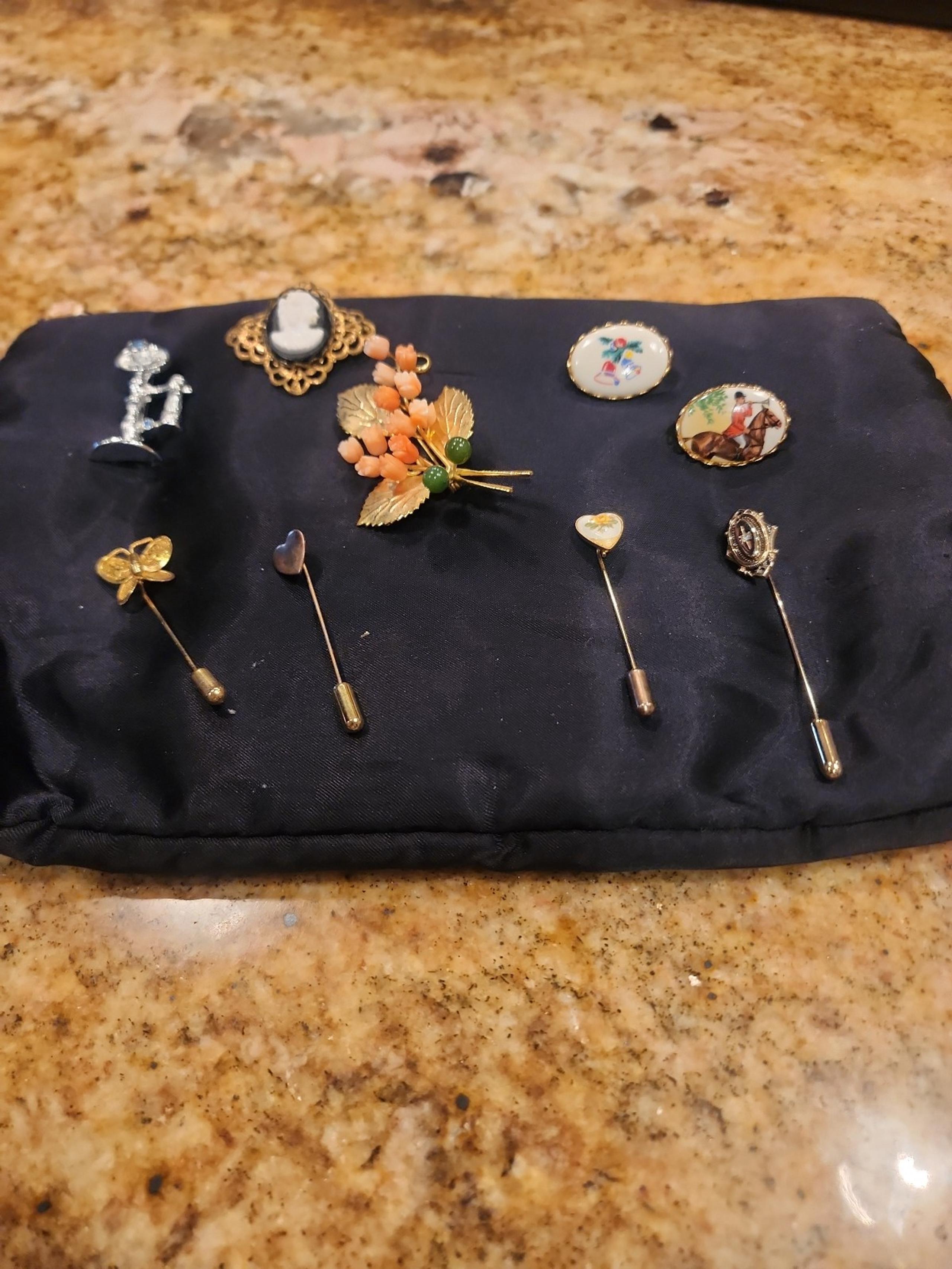 Lot of Vintage Pins. 9 in total