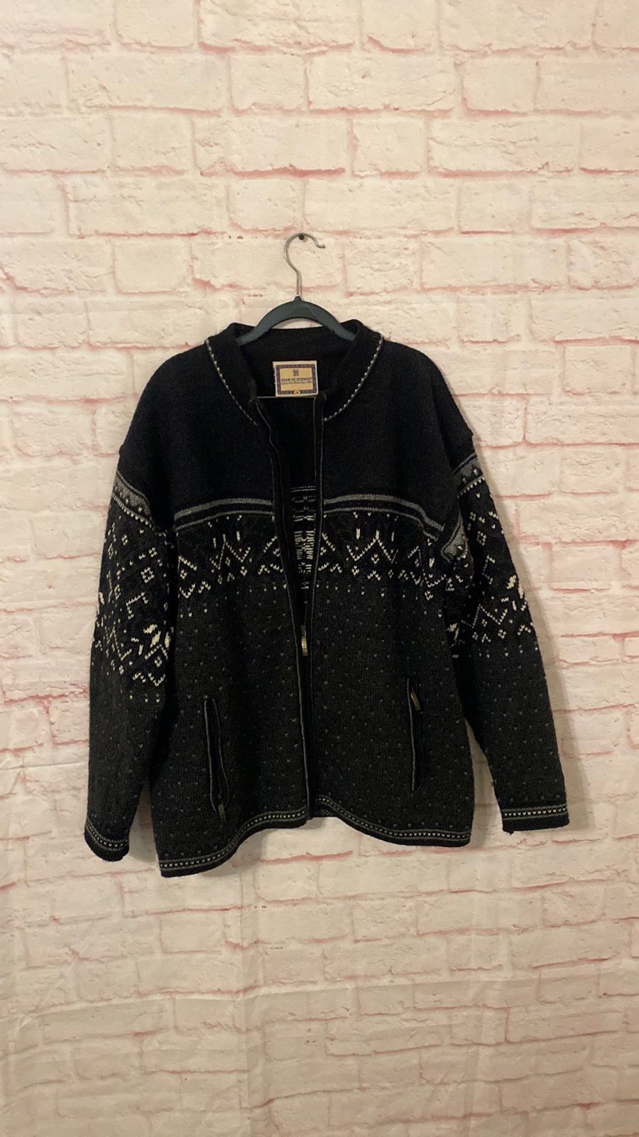 Dale of Norway classic 100% wool full-zip sweater