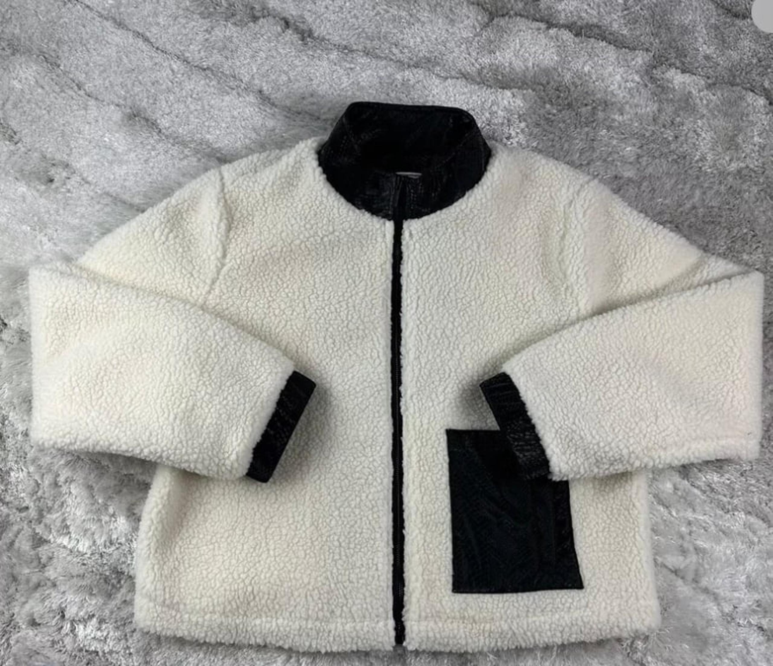 Juicy Couture  Sherpa Bomber Jacket Women's Pebble White Zip Up Snake Trim XL
