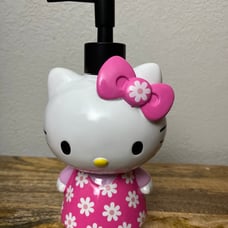 Sanrio Hello Kitty Pink Daisies Dress Lotion Soap Dispenser Pump NEW