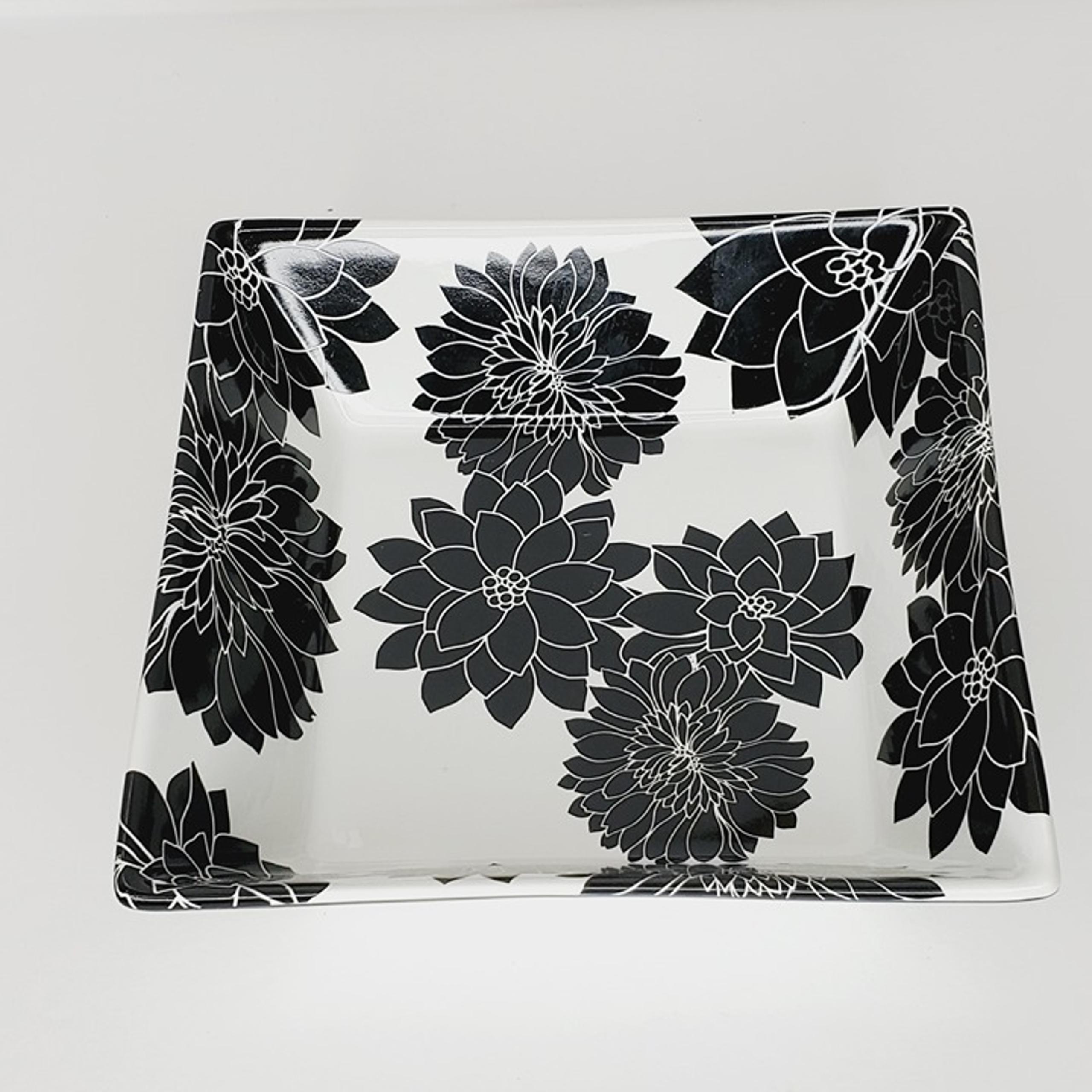 Cynthia Rowley Bowl Mum White Soup Cereal Black White High Sides 7.25 Inches