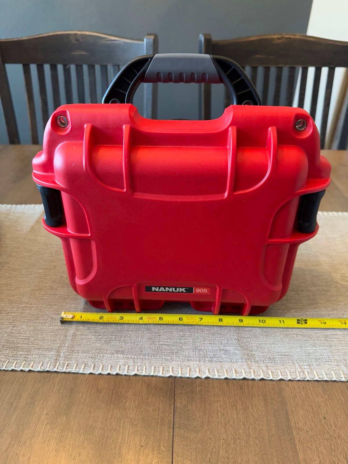 Like New Red hard case NANUK 905