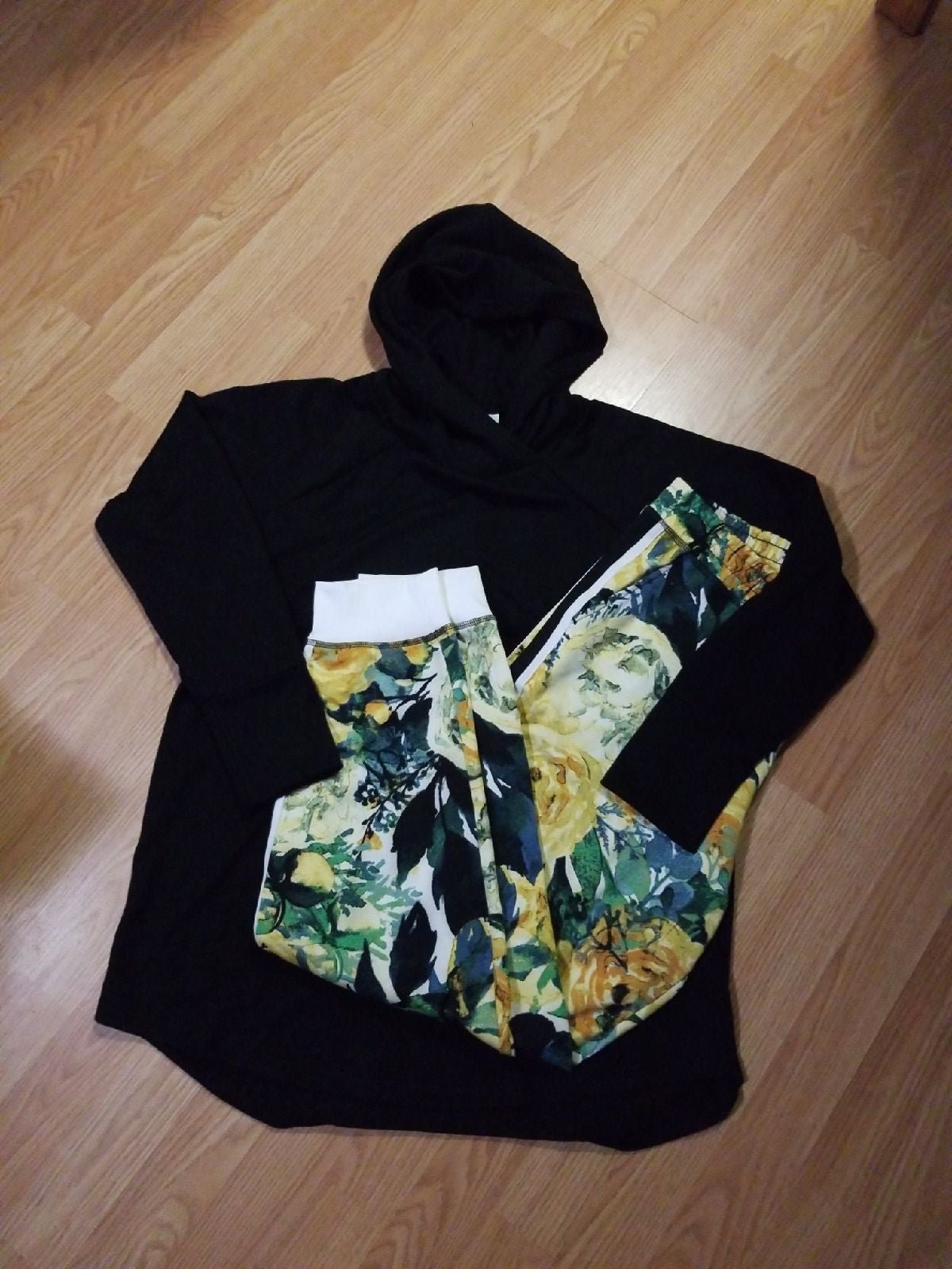 LuLaRoe S Amber Hoodie And Small Floral Jax Jogger Sweatpants