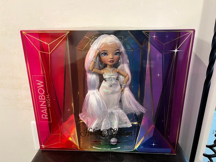 free shipping on all orders Holiday High Rainbow Edition 2022 Grand Roxie Doll Collector Toys & Collectibles free shipping on all orders Holiday High Rainbow Edition 2022 Grand Roxie Doll Collector Toys & Collectibles