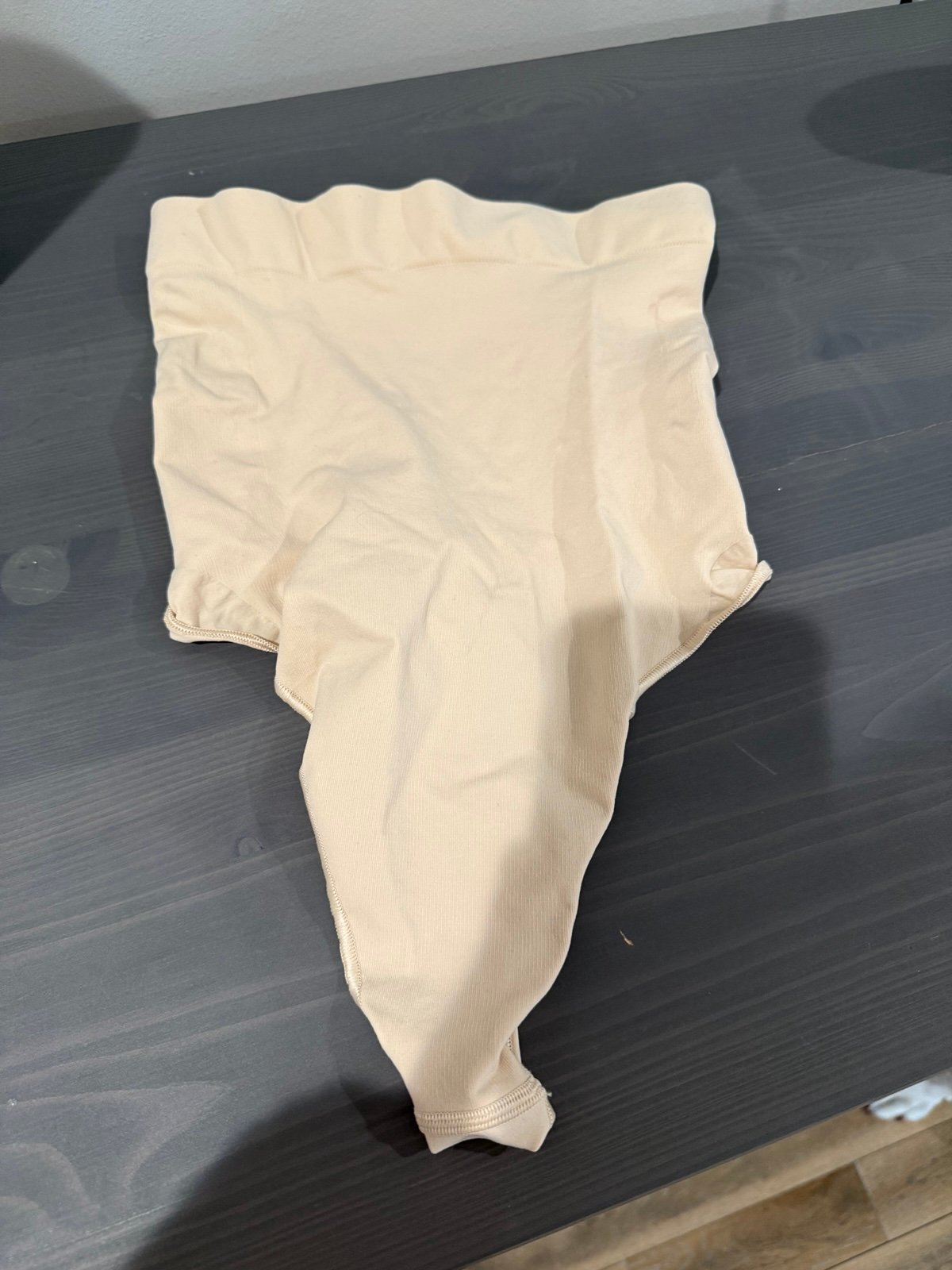 SKIMS Seamless Scuplt high wasted thong