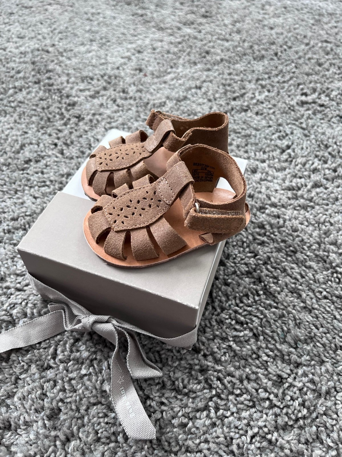 ZARA NWT baby leather sandals size 1-1.5