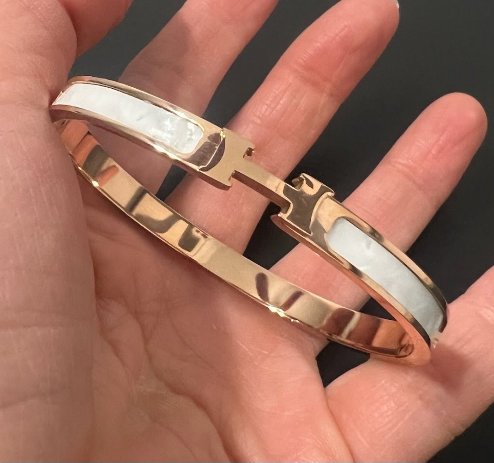 H Rose Mother Pearl Bangle