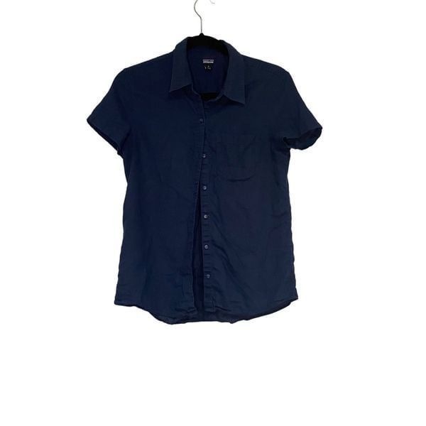 Patagonia Worn Wear Navy Blue Button Up Short Sleeved Blouse