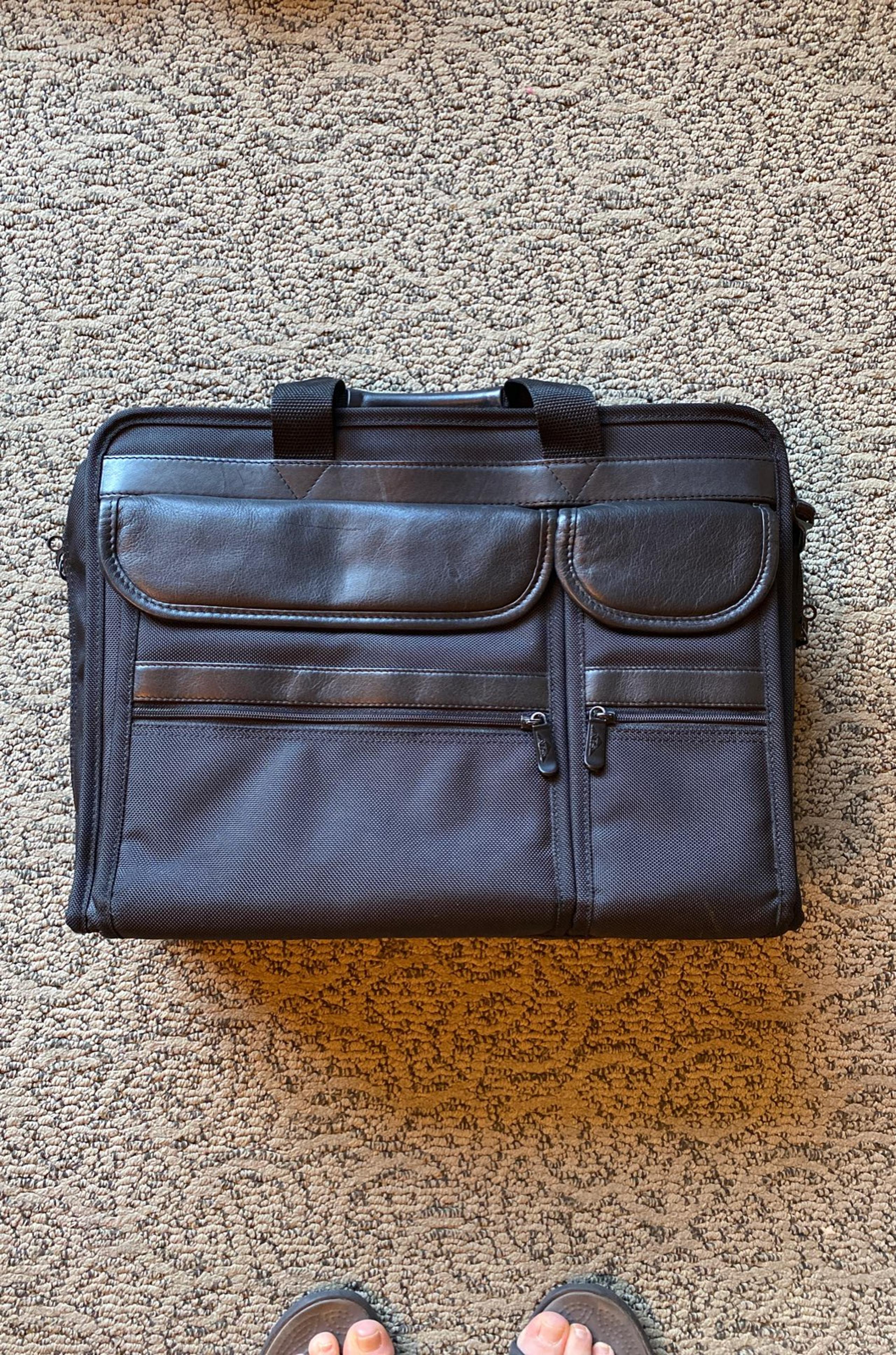 Targus Unisex Laptop Case Black