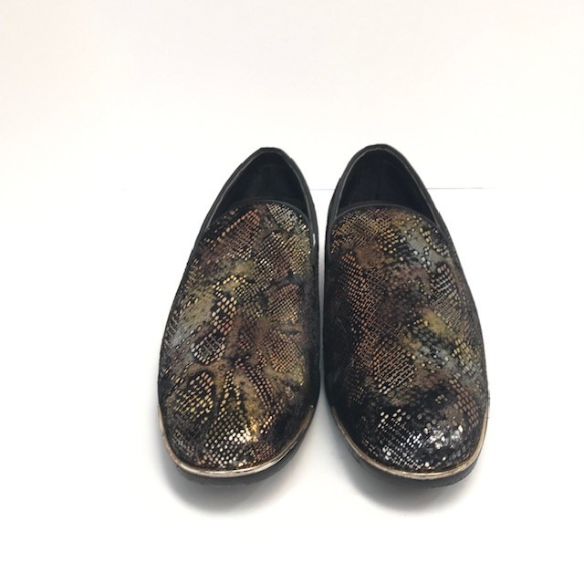 Amali Men's Gold Smoking Slippers Loafers Faux Reptile Pattern Size 11