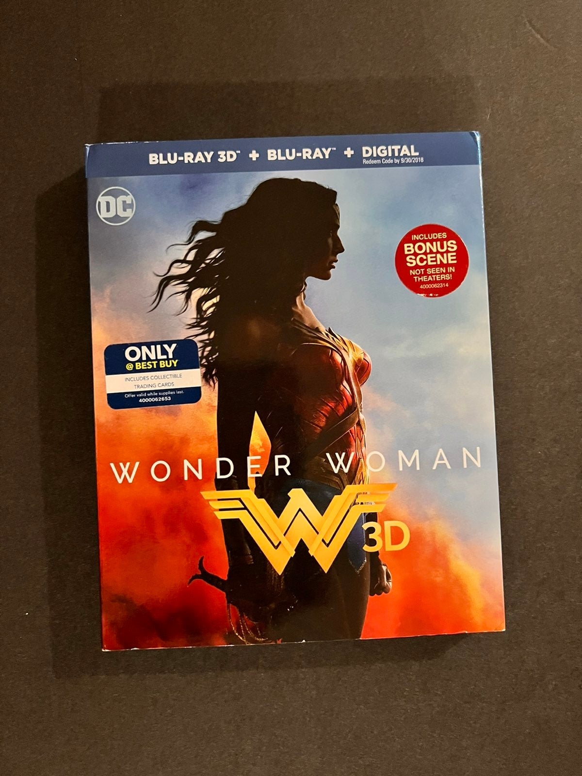 Blu ray Wonder Woman 3D with trading cards