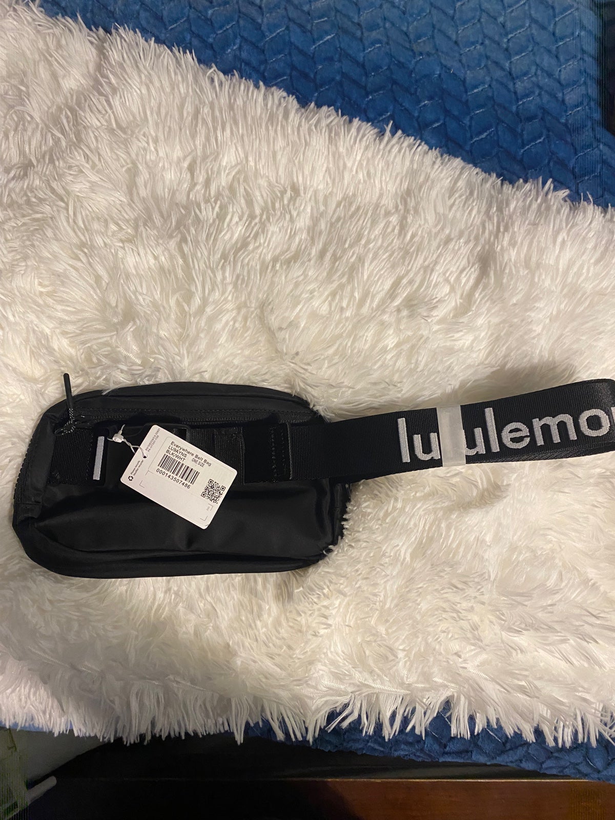 Lululemon sale everywhere belt bag black *Free 3 Day Shipping**Brand New*